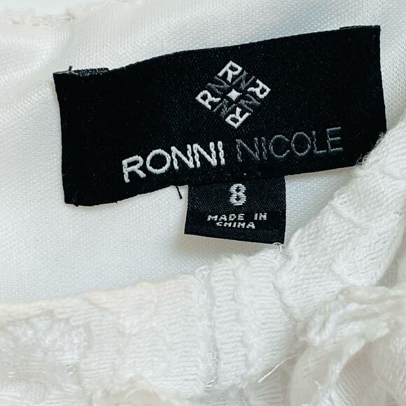 Ronni Nicole Knee Length Dress, Sleeveless, White Lace, Size 8 - Picture 4 of 9